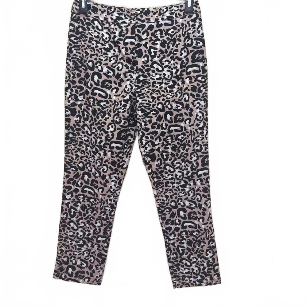 Leopard Print Cropped Pants- Chic & Comfortable NWT!
